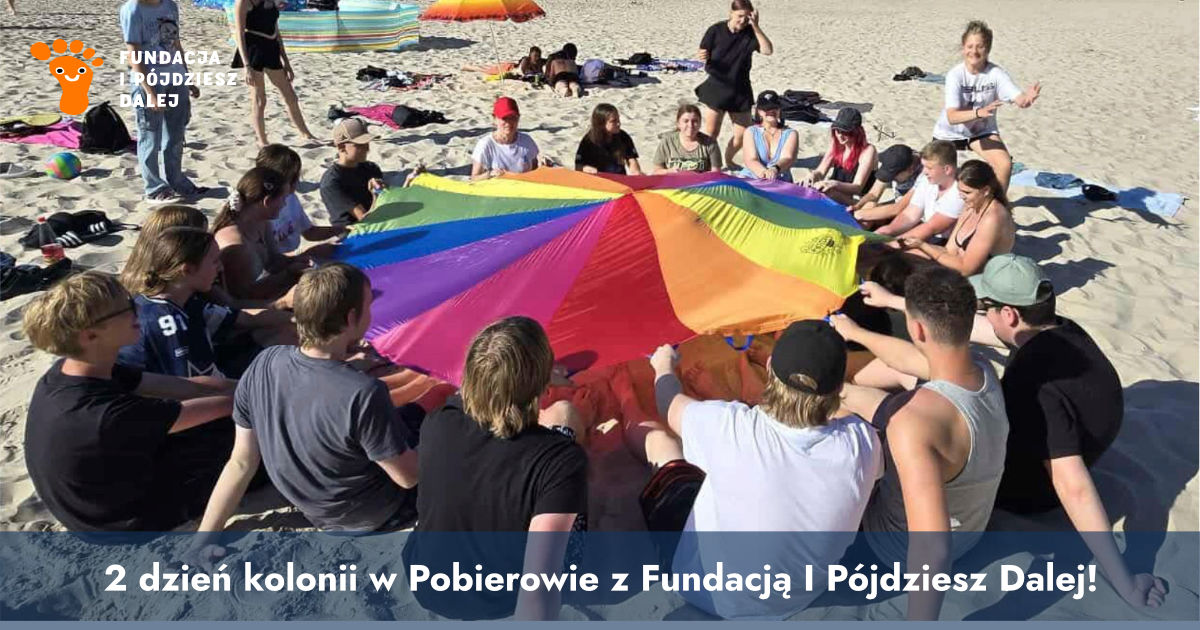 Drugi dzień kolonii – słońce, plaża i socjoterapia!